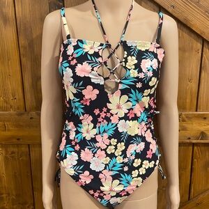 Celebrity Pink Willow Laced Detail Bandeau One Piece Swimsuit - Black and Pink